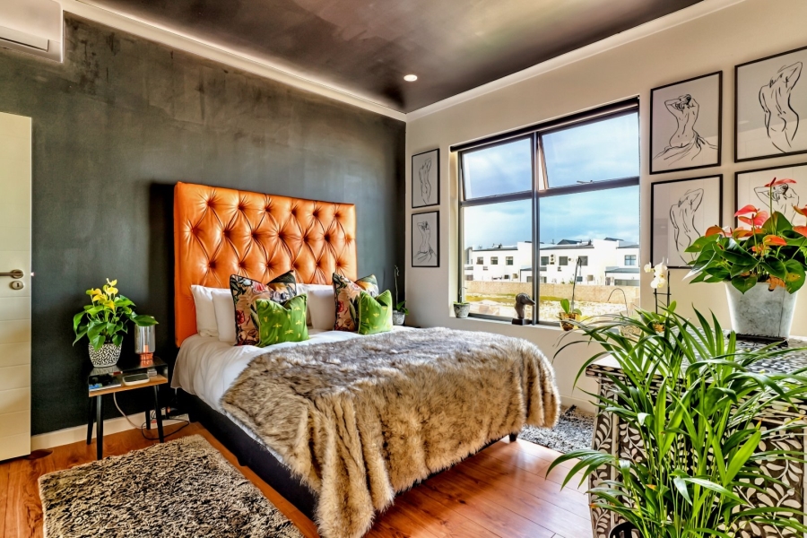 To Let 3 Bedroom Property for Rent in Sandown Western Cape
